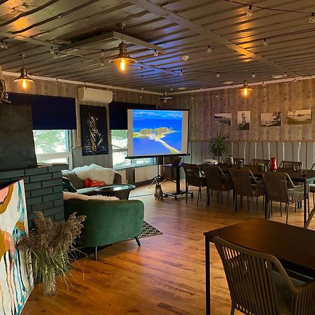 Vergi Sadam & Restoran Wirkes' Εξωτερικό φωτογραφία